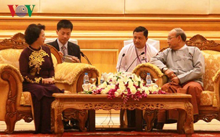 Chủ tịch Quốc hội Nguyễn Thị Kim Ngân hội kiến Chủ tịch Quốc hội kiêm Chủ tịch Thượng viện Liên bang Myanmar Mahn Win Khaing Than.